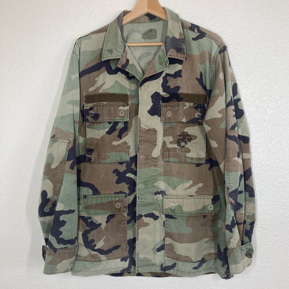 U.S. Army Woodland Camo Combat Field Jacket M Vintage Button Up